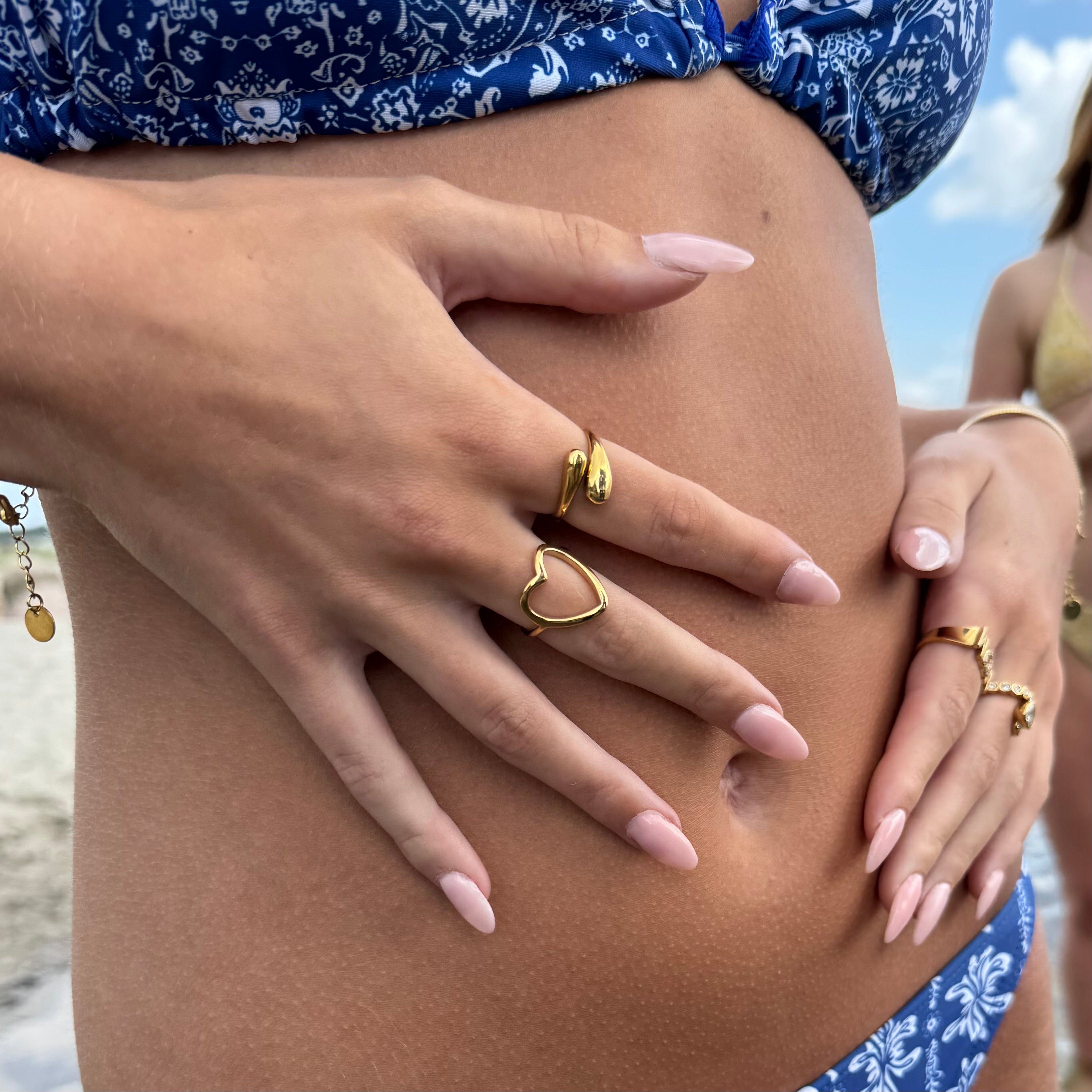 Amoria Open Heart ring sølvfarvet